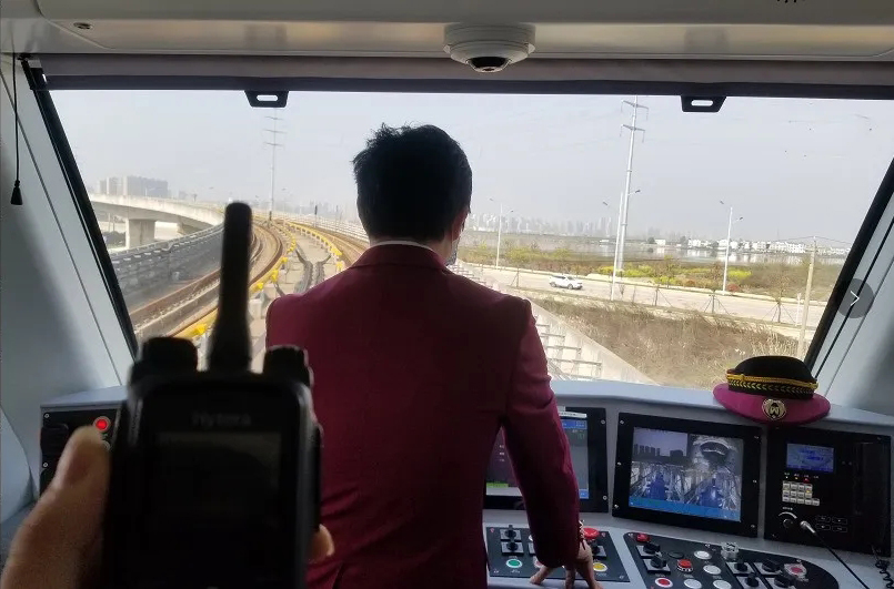 復(fù)蘇城市里的“煙火氣” 烽火助力武漢地鐵按下“重啟鍵”